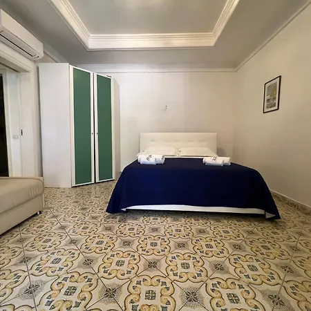 Regina Di Capri - Acquaviva -